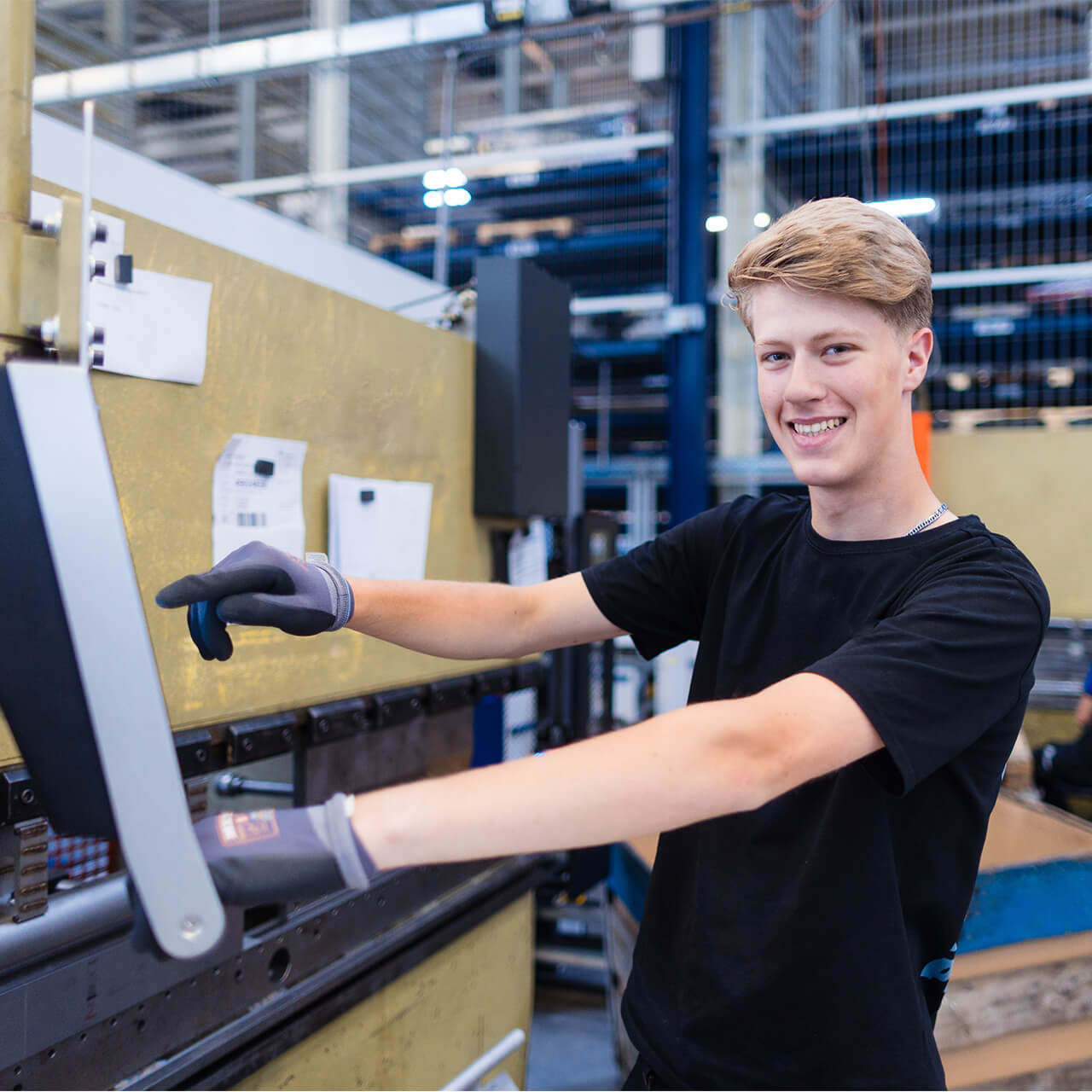 Machinebediening op werkvloer.jpg